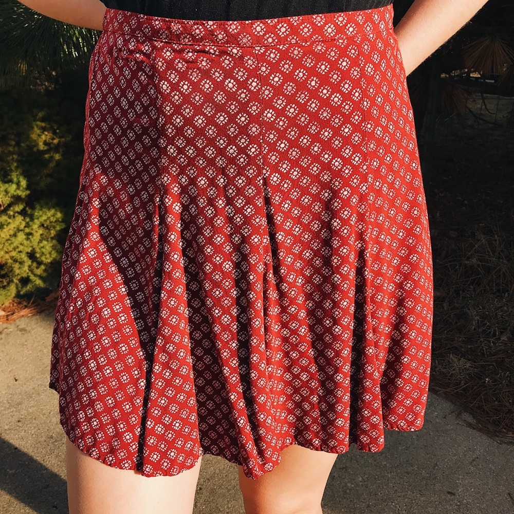 High Waisted Hollister skirt
